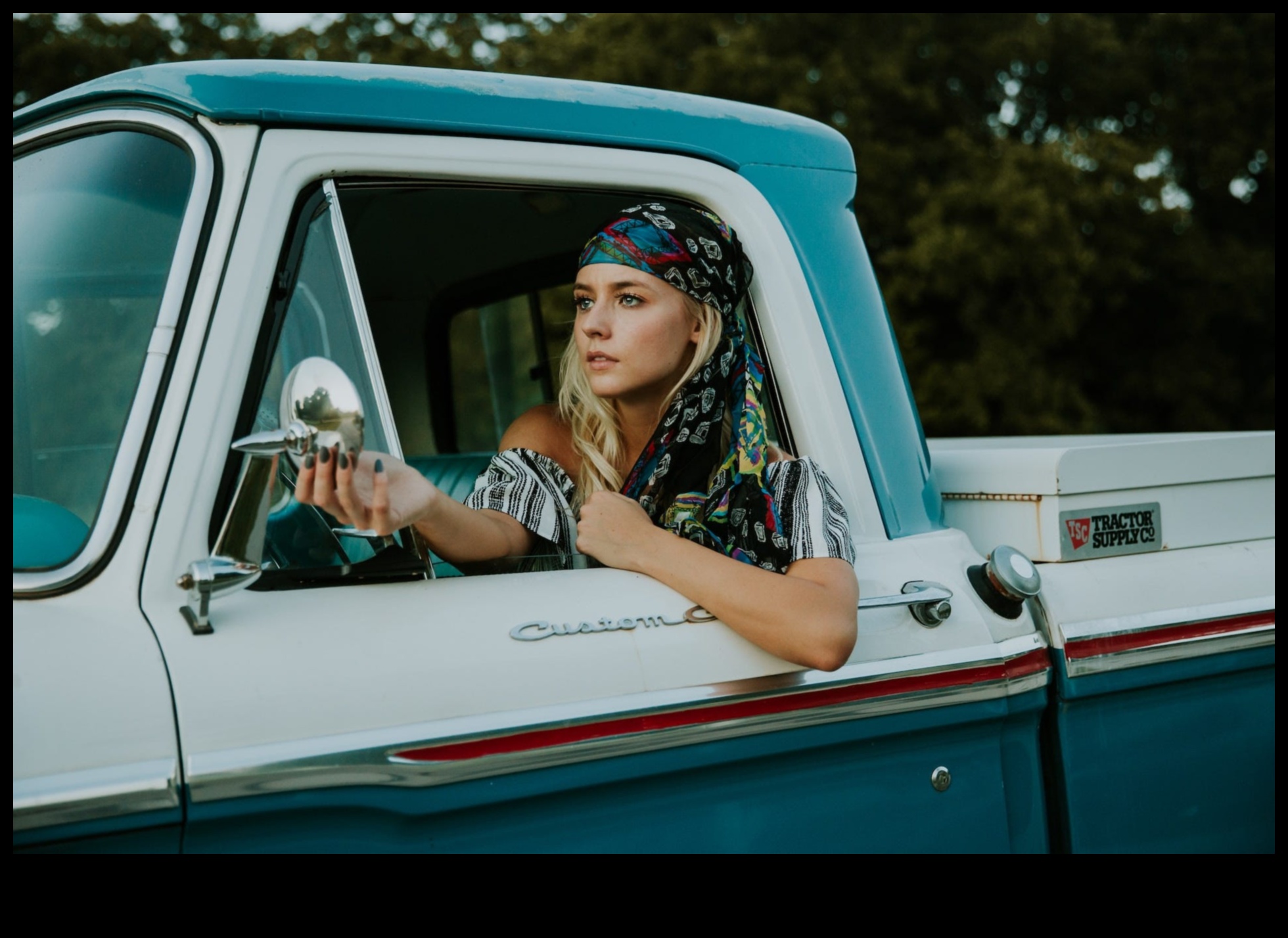 إحياء الرجعية: أنماط الحنين تعود إلى الماضي