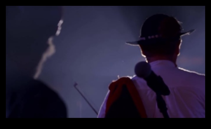 إطلاق العنان للإضاءة: تقنيات احترافية في دروس التصوير الفوتوغرافي